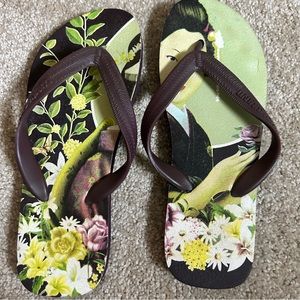 Lucky Brand Geisha Flip Flops
